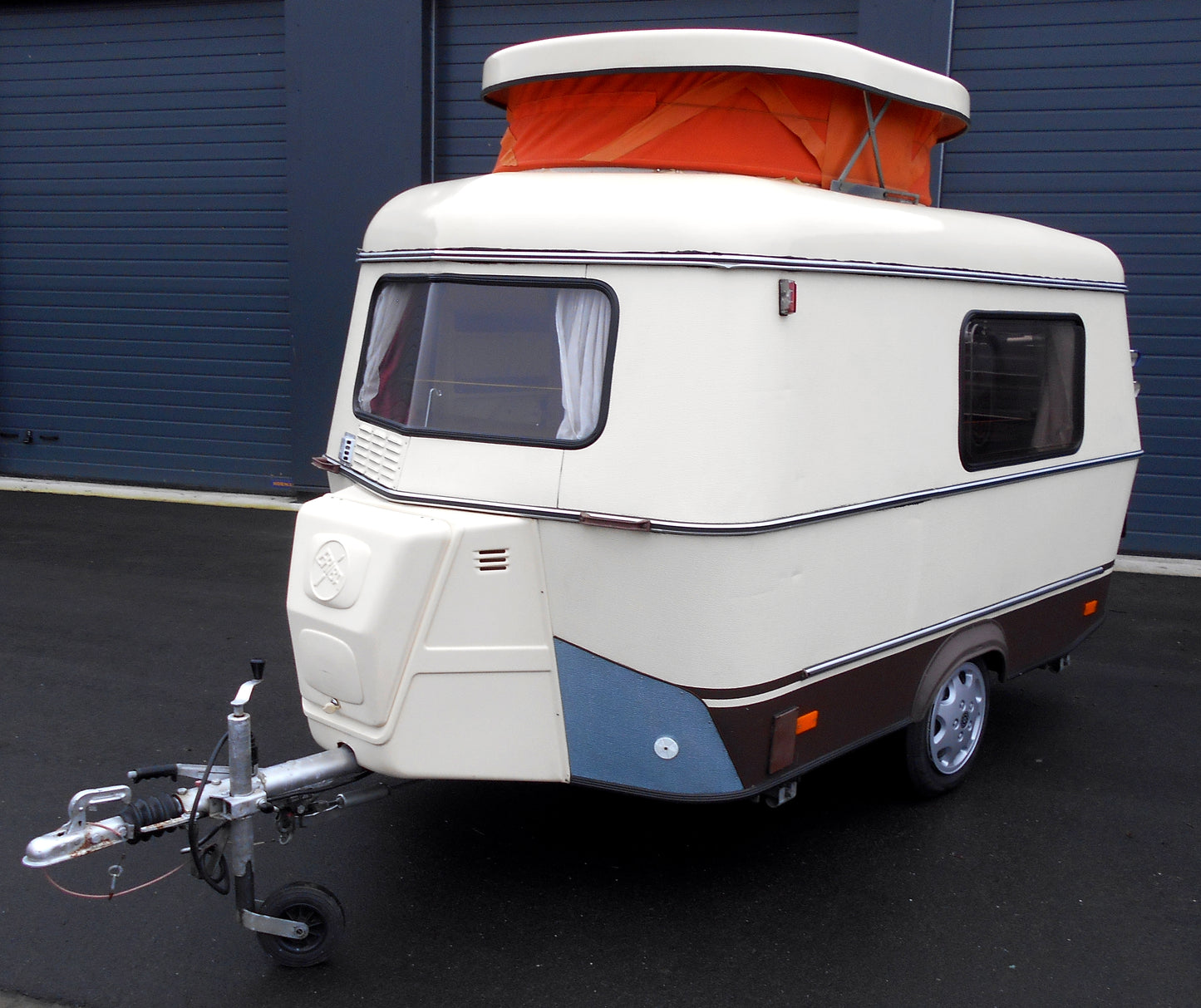 Fensterdichtung für Eriba Touring Knickscheibe – klein | Hinweis: Spreizkeder separat