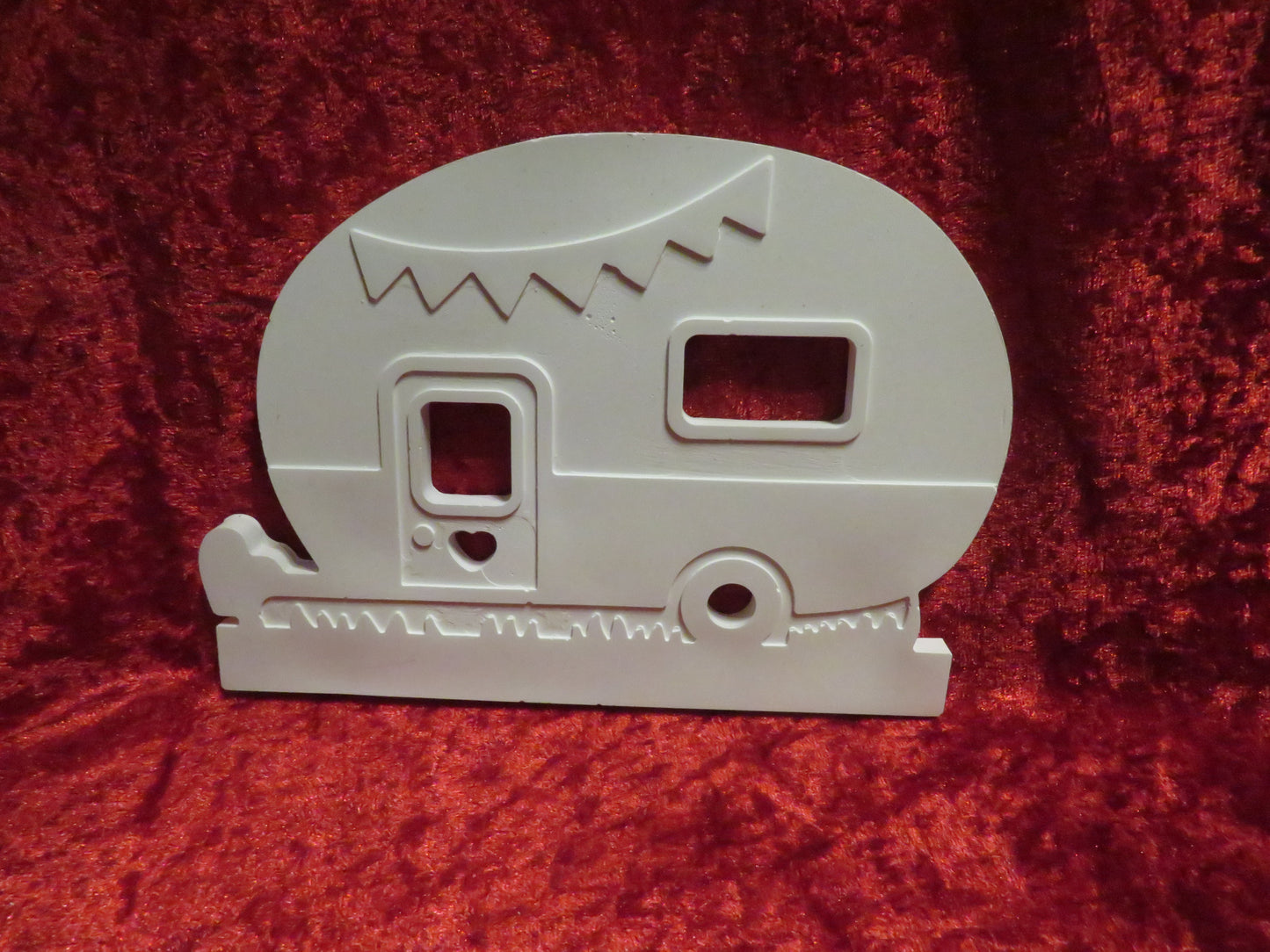 Deko-Wohnwagen aus Raysin – Nostalgischer Charme für dein Zuhause 🏕️✨